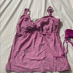 Elegant Pink Lace Chemise